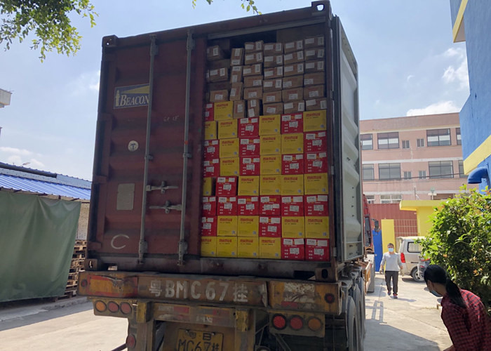 último caso de la compañía sobre Envase cargado para las mercancías de MAMUR