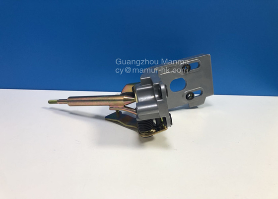 8970732923 ISUZU Chassis Parts Change Lever Bracket ASM For ISUZU NKR 8-97073292-3