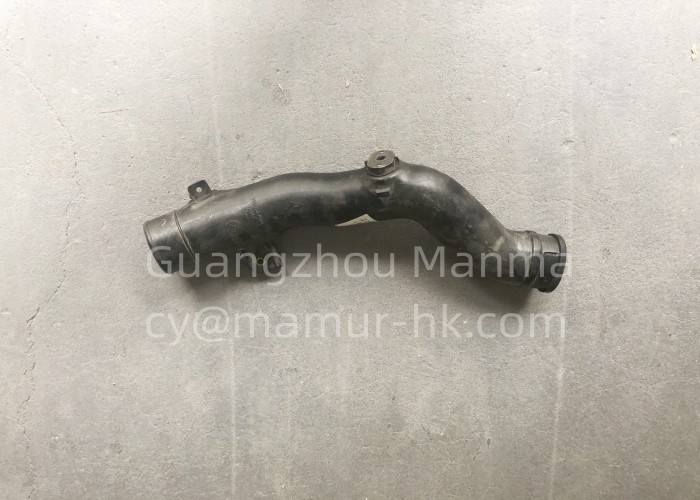 8-98039933-1 ISUZU Engine Parts Air Duct For NPR NQR NNR